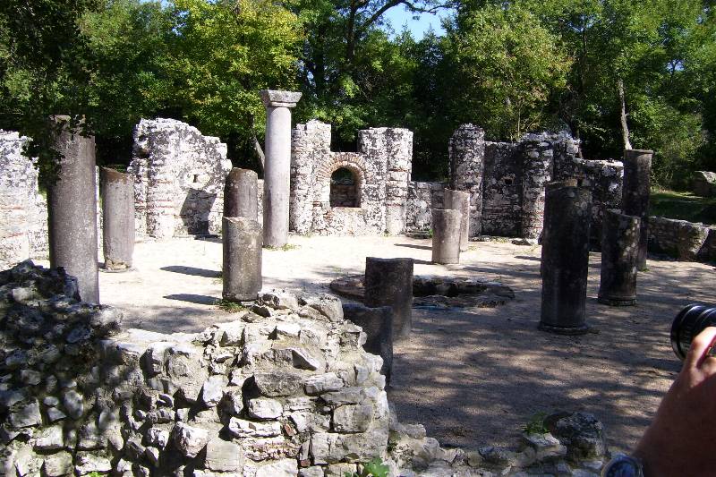 Nejhonosnj byzantsk babtisterium (mimo Konstantinopol)